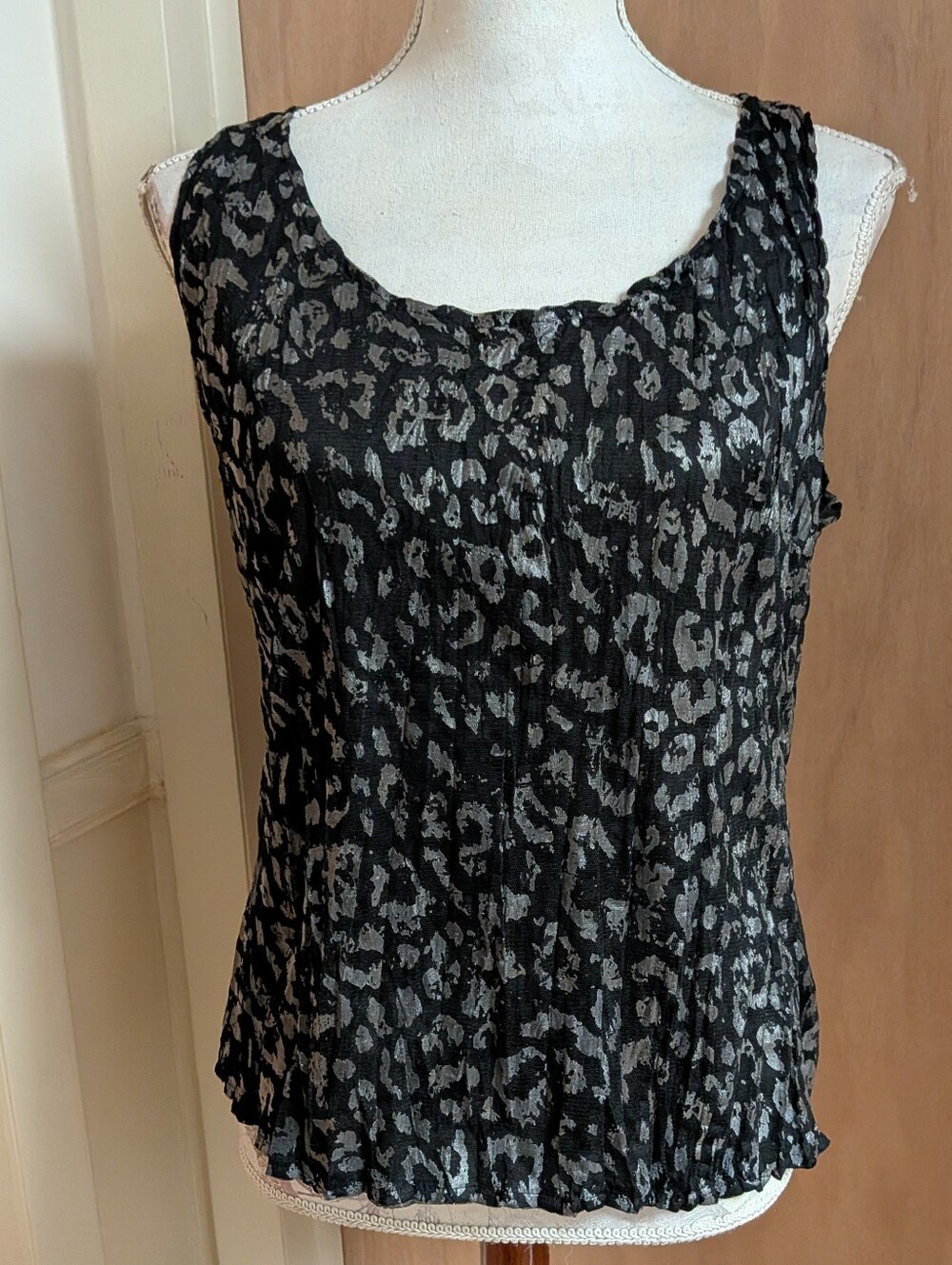 Alberto Makali XL Black Gray Animal Print Crinkle Mesh Sleeveless Tank Top